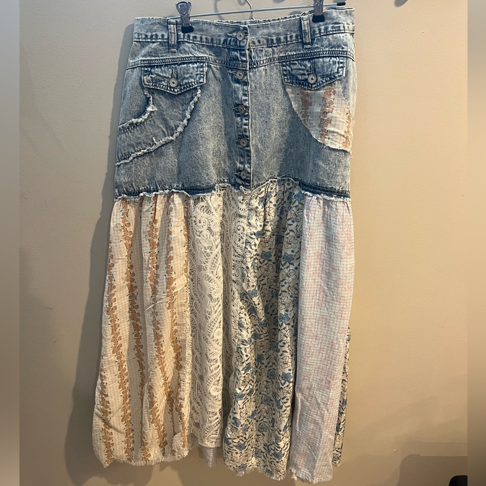 *Free Gift* POL Denim and Lace A-Line Skirt - Picture 4 of 13
